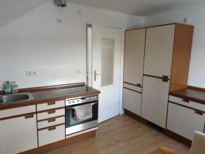 Ferienwohnung - Mitten in Lauf - 2 Zimmer, große Küche