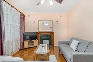 Swainson on Gibson - Plympton