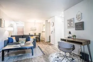 Modern Microsoft Redmond Campus Condo with Balcony - Snyders Corner