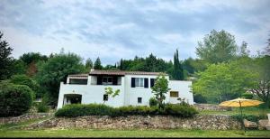 Appartements Villa avec piscine au calme : photos des chambres