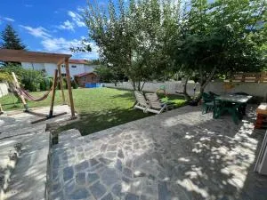 Вила Полина - 圣君士坦丁和海伦那