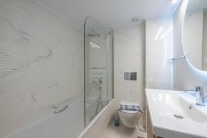 The Luxury Suite by Cloudkeys