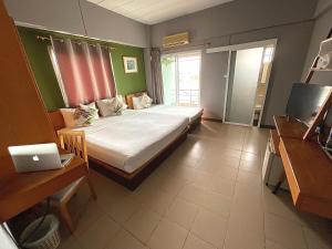 Plai And Herbs Suvarnabhumi Airport