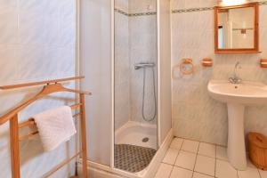 Maisons de vacances Gites les Chenes : Maison 3 Chambres