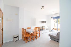 Global Properties, Apartamento con gran terraza en la playa de Canet