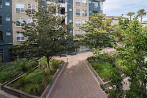 Sunnyvale 1BR w Pool WD Gym nr 101 SFO-1050