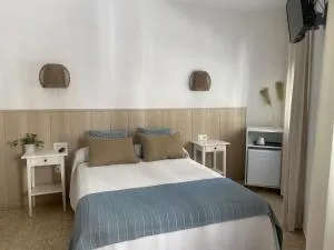 Hostal Andalucia - Maro