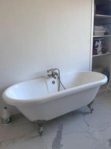 Grand T3 Fréjus base nature