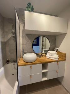 Appartements Superbe T2 avec parking, 10min du centre de Lille : photos des chambres