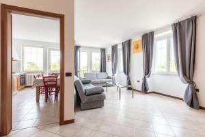 GARDASUN 1 lake on foot balcony parking