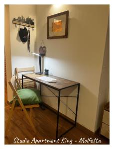 Studio Apartment King