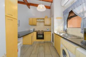 San Lameer Villa 3303 - 2 Bedroom Classic - 4 pax - San Lameer Rental Agency