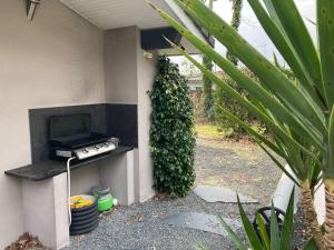 Villa standing piscine privée en écrin de verdure