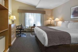 SureStay by Best Western Medicine Hat