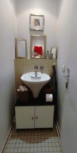 Maisons de vacances Atelier d'artiste - Loft with garden center of Paris : photos des chambres