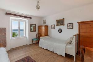 Šentjane bay view house