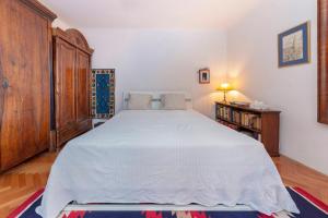 Šentjane bay view house