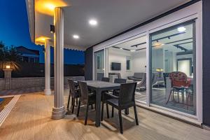 NEAR BY THE LAND OF LEGEND’S PRIVATE POOL VILLA SUN