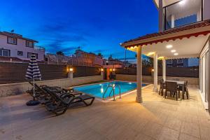 NEAR BY THE LAND OF LEGEND’S PRIVATE POOL VILLA SUN