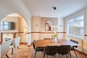 Host & Stay - Blue Sky Cottage