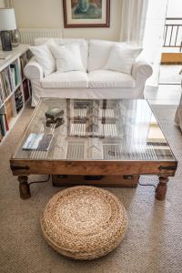 Endless blue urban home