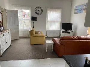 Old Co Op House -Forest of Dean - 纽兰