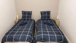 SER3 F2, 1 chambre cour Sweet Home 4 lits individuels - Les Authieux-sur-le-Port-Saint-Ouen