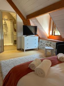 B&B / Chambres d'hotes Domaine des pierres trouvees : Chambre Double