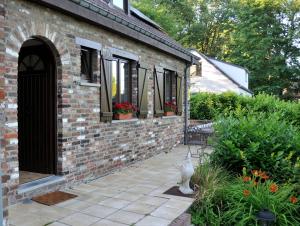 Très belle Villa 4 façades dans quartier vert et arboré - 5 kms de Namur