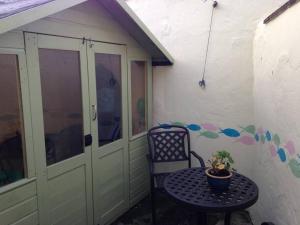 A Family Cottage in Tenby