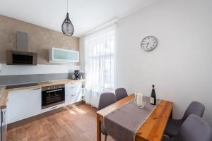 2 bedrooms apt near Wenceslas sq