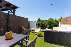 First line, Verde y Mar by Mellow