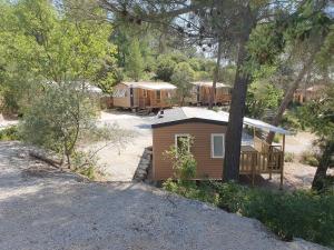 Campings Camping de Puyloubier : photos des chambres