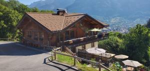 Maisons de vacances SUPERBE DEMI CHALET LUXUEUX 120M² 8 Personnes a SALLANCHES. : photos des chambres