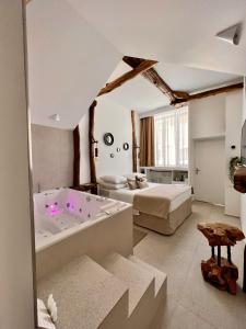 Love hotels Tamarin & Capucin Suite Balneo : photos des chambres