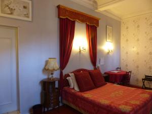 Hotels Hotel du Fiacre : photos des chambres