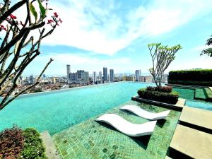 Beacon Executive Suite - Skypool Penang View