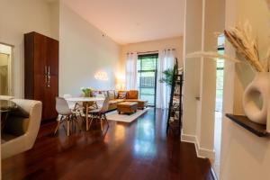Chic ATL Oasis Urban Escape