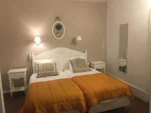 Hotels HOTEL LES MARRONNIERS : photos des chambres