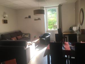 Hotels HOTEL LES MARRONNIERS : photos des chambres