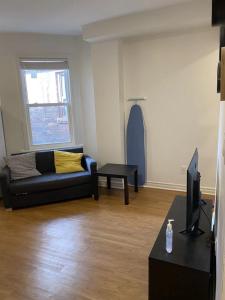 Double Room with SHARED Bathroom 536B