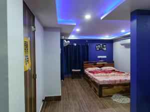 Terrace garden & Unique 1 bedroom AC rental unit in Haldia
