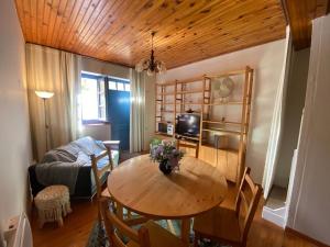 Maisons de vacances Gite Puylaroque, 3 pieces, 4 personnes - FR-1-605-40 : photos des chambres