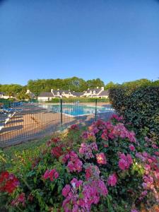 Maisons de vacances Maison au calme a l'interieur du golf de Ploemel, entre terre et mer, 2 chambres, 10 min des plages : photos des chambres
