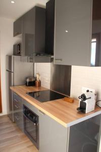 Appartements Aix les Bains Appartement 2p standing 40m2 avec jardin, parking, proche thermes : photos des chambres