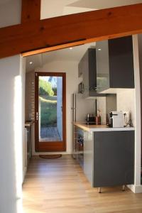 Appartements Aix les Bains Appartement 2p standing 40m2 avec jardin, parking, proche thermes : photos des chambres