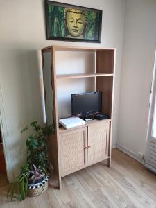 Studio avec balcon à 7 min du port et de Garibaldi