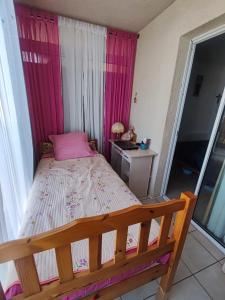 A 5 mn à pied de la mer, piscine ,tennis, paillote