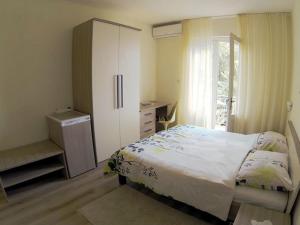 Rab Elizabeta rooms first line to the sea