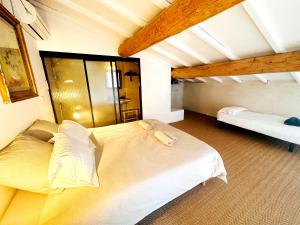 Villas Magnifique Loft - Piscine - Tennis - Babyfoot : photos des chambres